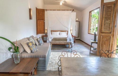 Porto Seguro House | Villa Aipim Hospedagem - Natureza, luxo e piscina aquecida no paraiso baiano