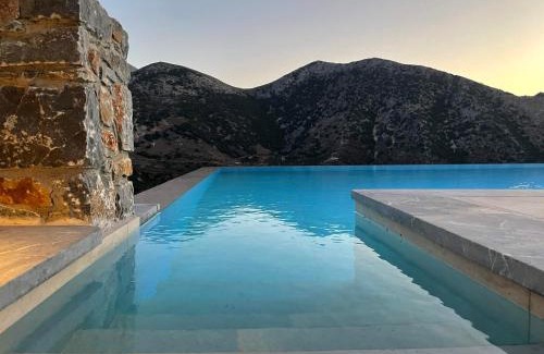 Vrachasi Villa | Villa Aires