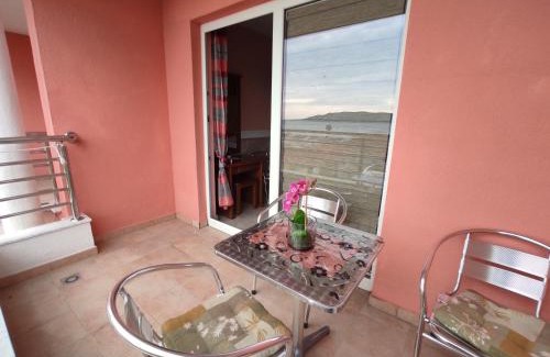 Rafajlovici House | Villa Aleksandra - T