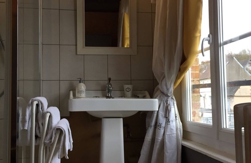 Les Andelys Bed & Breakfast | Villa Aliénor