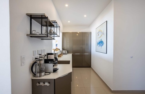 Beacon Hill Villa | Villa Alma Luxury villa