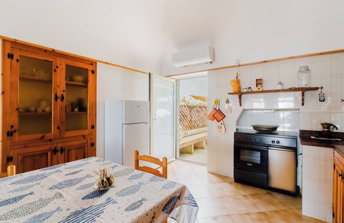 Torre San Giovanni Apartment | Villa 'Alma' with Sea View, Private Terrace and Air Conditioning