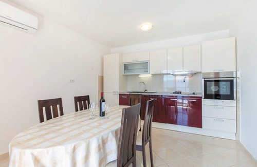 Celina House | Villa Amalia