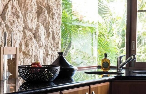 Port Douglas House | Villa Aman Tropical Luxury with Infinity Pool