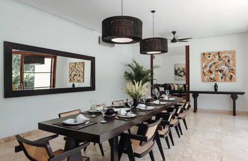 Petitenget Villa | Villa Amara Pradi - 550m to Petitenget Beach