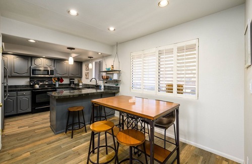 Paradise Valley Village Condo | Villa Anasazi 2 Bedroom Condo by RedAwning