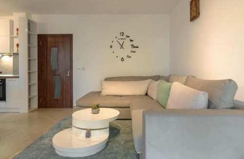 Kamen Bryag Villa | Villa and remote office "Penkov"