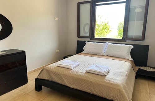 Platrithias House | Villa Andrew
