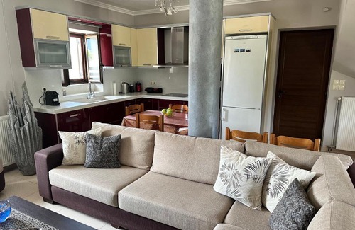 Platrithias House | Villa Andrew