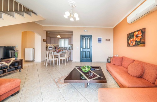 Vlachata Villa | Villa Andriana - Three Bedroom Villa, Sleeps 6