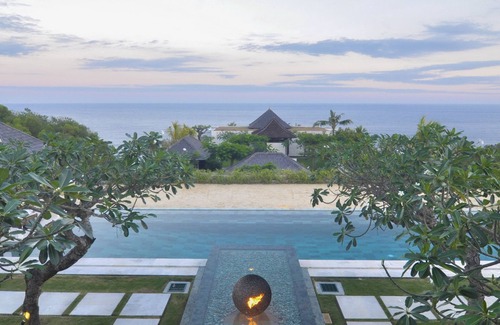 Ungasan Villa | Villa Angin Laut - 4 Bedrooms Clifftop Ocean View Villa