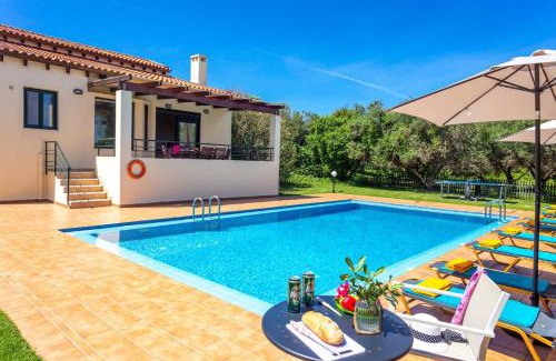 Pyrgos Psilonerou Villa | Villa Anna Maria by Villa Plus