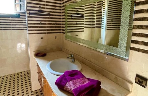 Mechouar-Kasbah Villa | Villa anniya with swimming pool, 10 m walk from jamaa el fna square