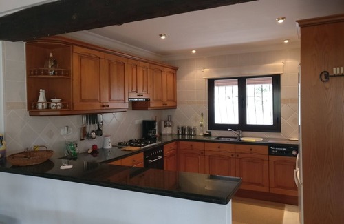 Alcalali Villa | Villa Arbolada - Beach, bike, hike. Enjoy the calm between the pines.