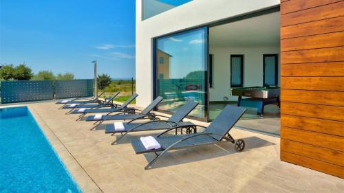 Farini House | Villa Aria by Villas Holiday
