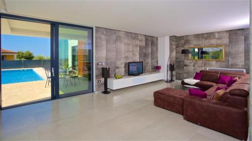 Farini House | Villa Aria by Villas Holiday