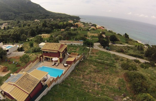 Paramonas Villa | Villa Aris - Holiday & relaxation