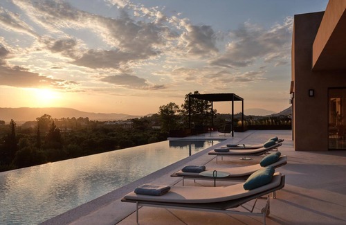 Kalamaki Villa | Villa 'Astrea' with Sea View, Wi-Fi and Air Conditioning