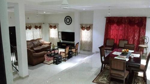 Central Region House | Villa at Grace Guest House