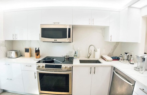 Miami Shores House | Villa at St. James Place, Luxury, Pet Friendly "H"