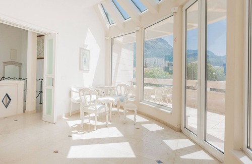 Donja luka Villa | Villa Atrium w/private pool and unique architecture, 150ft from the sea.