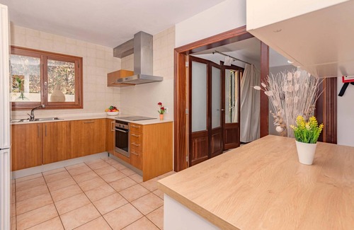 Alcanada Villa | Villa Aucanda for 8 people in a quiet area