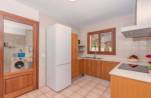 Alcanada Villa | Villa Aucanda for 8 people in a quiet area