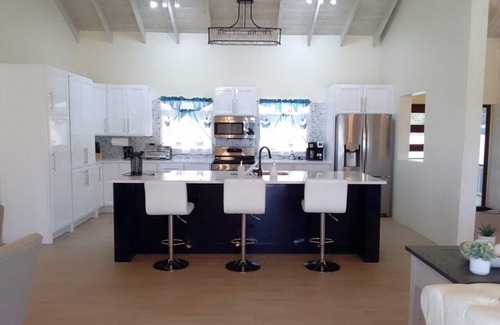 Saint George Parish House | Villa Aurora Antigua - 5 Beds 4 Baths Unit