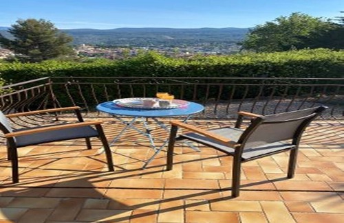Le Beausset House | Villa Avec Piscine vue Imprenable sur le Massif de la Sainte Baume
