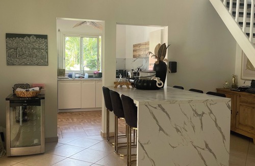 Baie-Mahault Villa | Villa Avec Piscine Privée, Centre Guadeloupe! 5 Chambres 4 Salles de Bain
