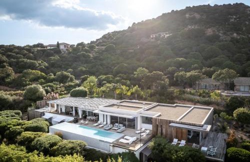 Porto-Vecchio Bed & Breakfast | Villa AzaiTu Suites