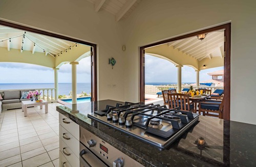 St. Marie House | Villa Azure Rose - Coral Estate
