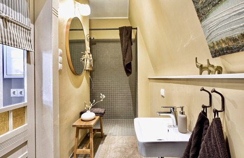 Gotha Apartment | Villa B-New spirit within old walls: luxurious living in the residential town of Gotha