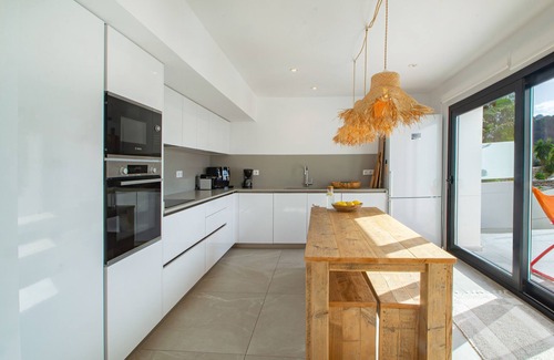 Benissa Coast Villa | Villa 'Bel Horizonte' with Sea View, Wi-Fi and Air Conditioning
