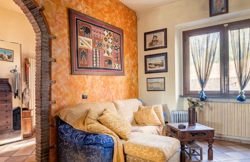 Lamporecchio Villa | Villa "Bel Verde" with Mountain View, Whirlpool & Wi-Fi