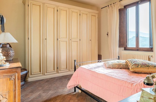 Lamporecchio Villa | Villa "Bel Verde" with Mountain View, Whirlpool & Wi-Fi