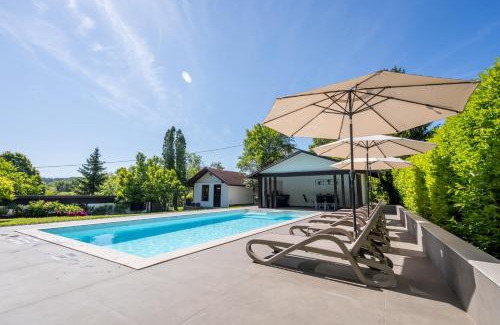 Cerovlje Villa | Villa Bella, villa with heated Pool