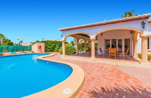 Costa Nova Villa | Villa Bentley by Villa Plus