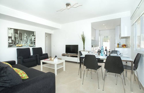 Les Palmeres Villa | VILLA BERNAT - 10 MIN WALK TO THE BEACH