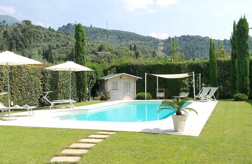 Capezzano Pianore Villa | Villa between sea and hills with private pool free Wi-Fi.