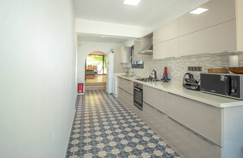 Torba House | Villa Beyefendi, private pool, sleeps 8