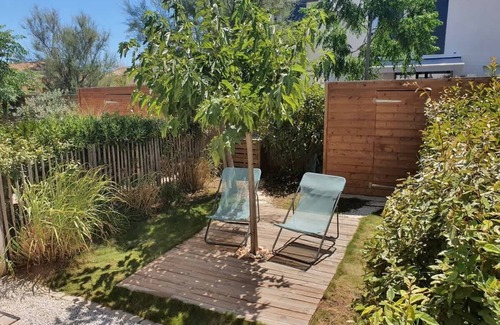 Serignan House | Villa Bianca - 500m from the beach, comfortable pa