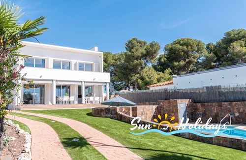Creixell Villa | Villa Bianka R211 with Private Pool, tenis court and Sea Viewsn