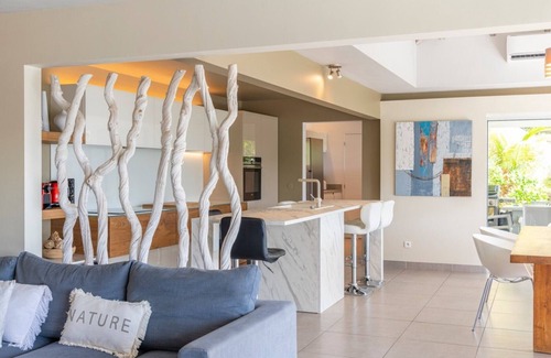 Anse de Lorient Villa | Villa Bikini by Fantasia Villas
