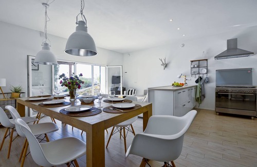 Civezza House | Villa Bionda sleeps 7 with private pool & large garden