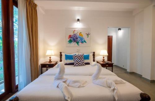 Hikkaduwa Hotel | Villa Birdlake