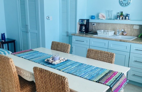 Sandy Hill Condo | Villa Blue in Sandy Hill Bay