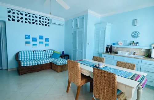 Sandy Hill Condo | Villa Blue in Sandy Hill Bay