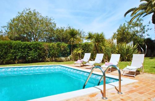 Montechoro Villa | Villa Bogota by Algarve Vacation