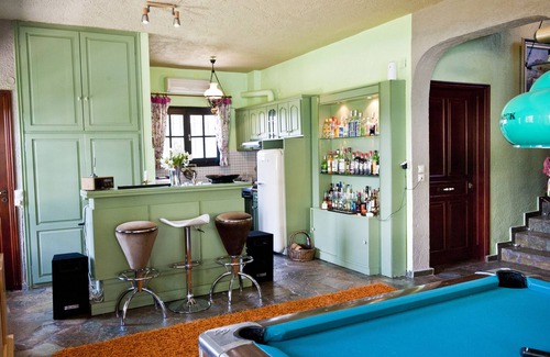 Chalcis Villa | Villa Bona: A secluded villa < 50 min. from Athens Intl. Airport